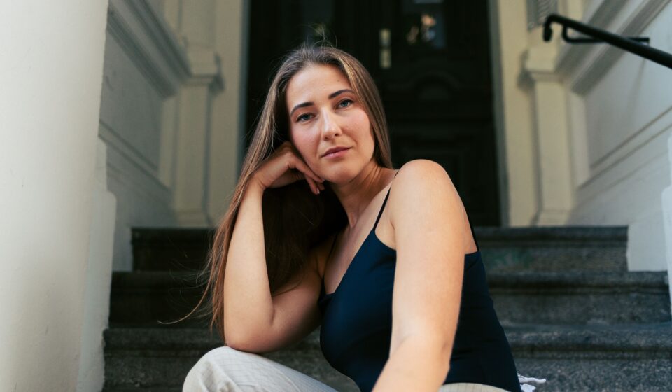 ella anouk hahlweg